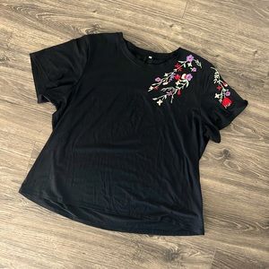 SHEIN Black TShirt With Floral Embroidery